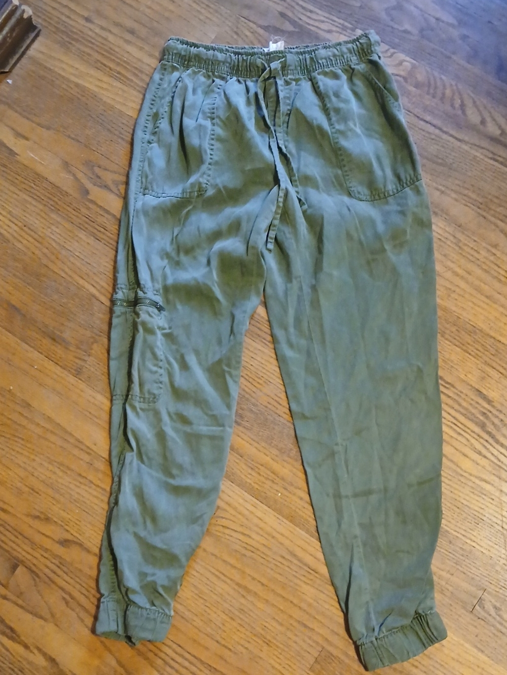 Nicole Miller Soft Lyocell Cargo In Green Cropped Jogger Ankles Psntd